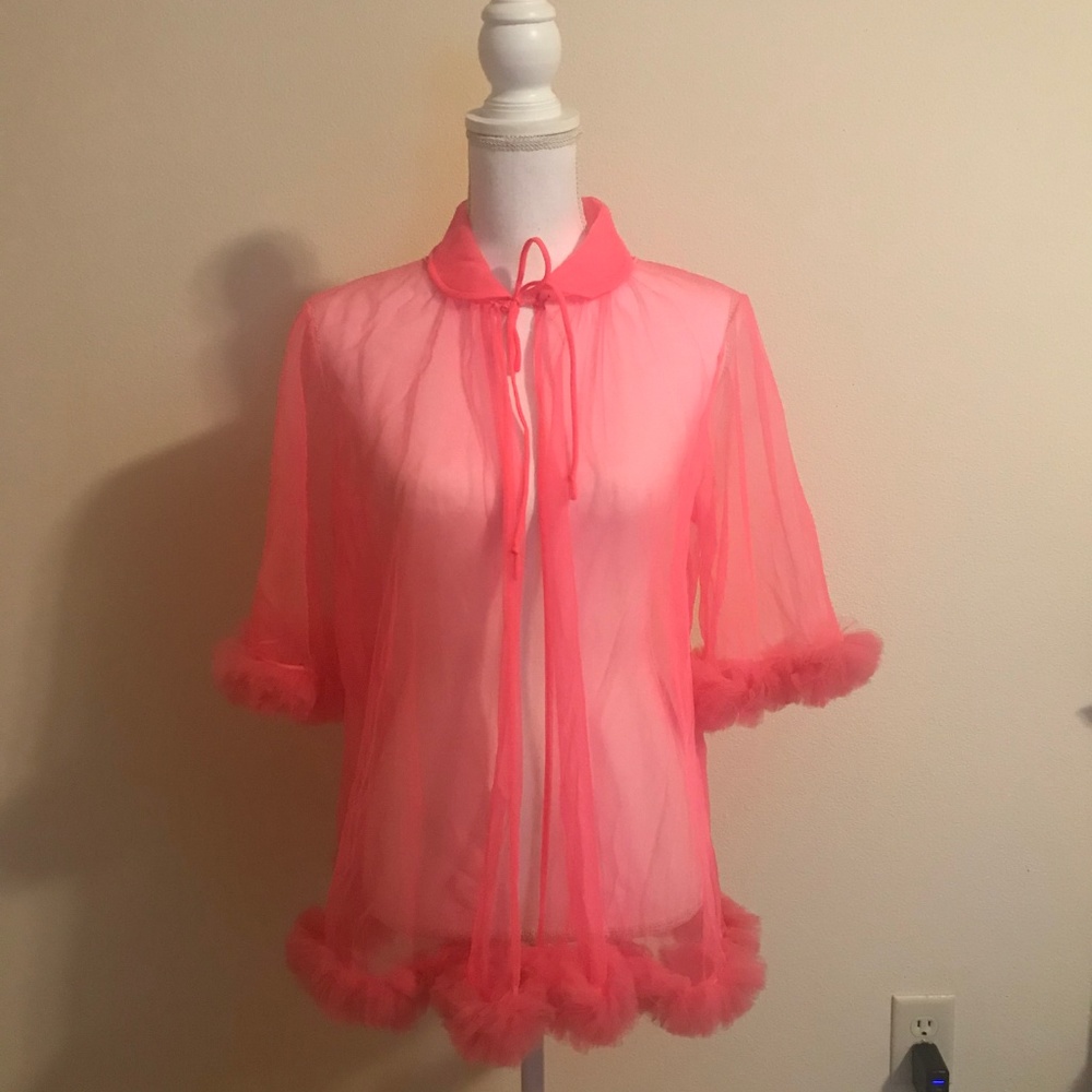 Vintage Ruffled Bubblegum Pink Shortie Peignoir